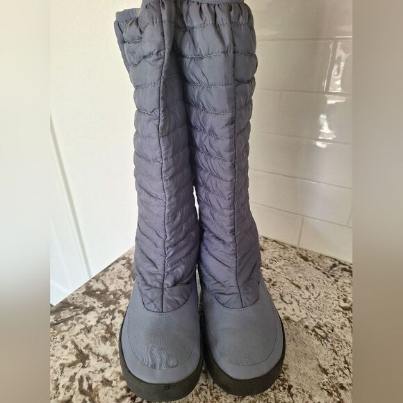Oofos Oomg Boots Tall Quilted Recovery Size  W11 - Picture 1 of 14